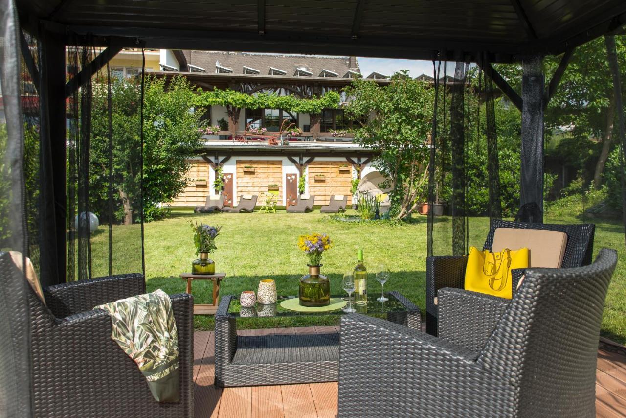 Weinhotel Sonnenschein Ernst Dış mekan fotoğraf