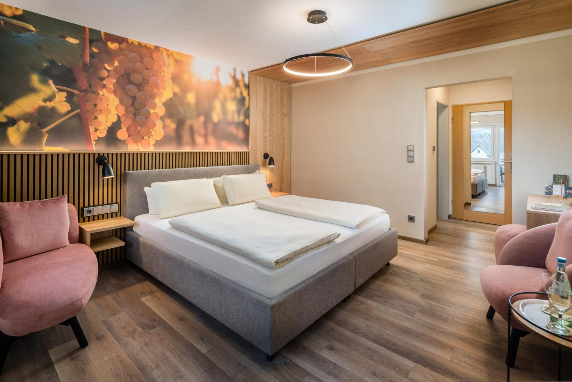 Weinhotel Sonnenschein Ernst Dış mekan fotoğraf