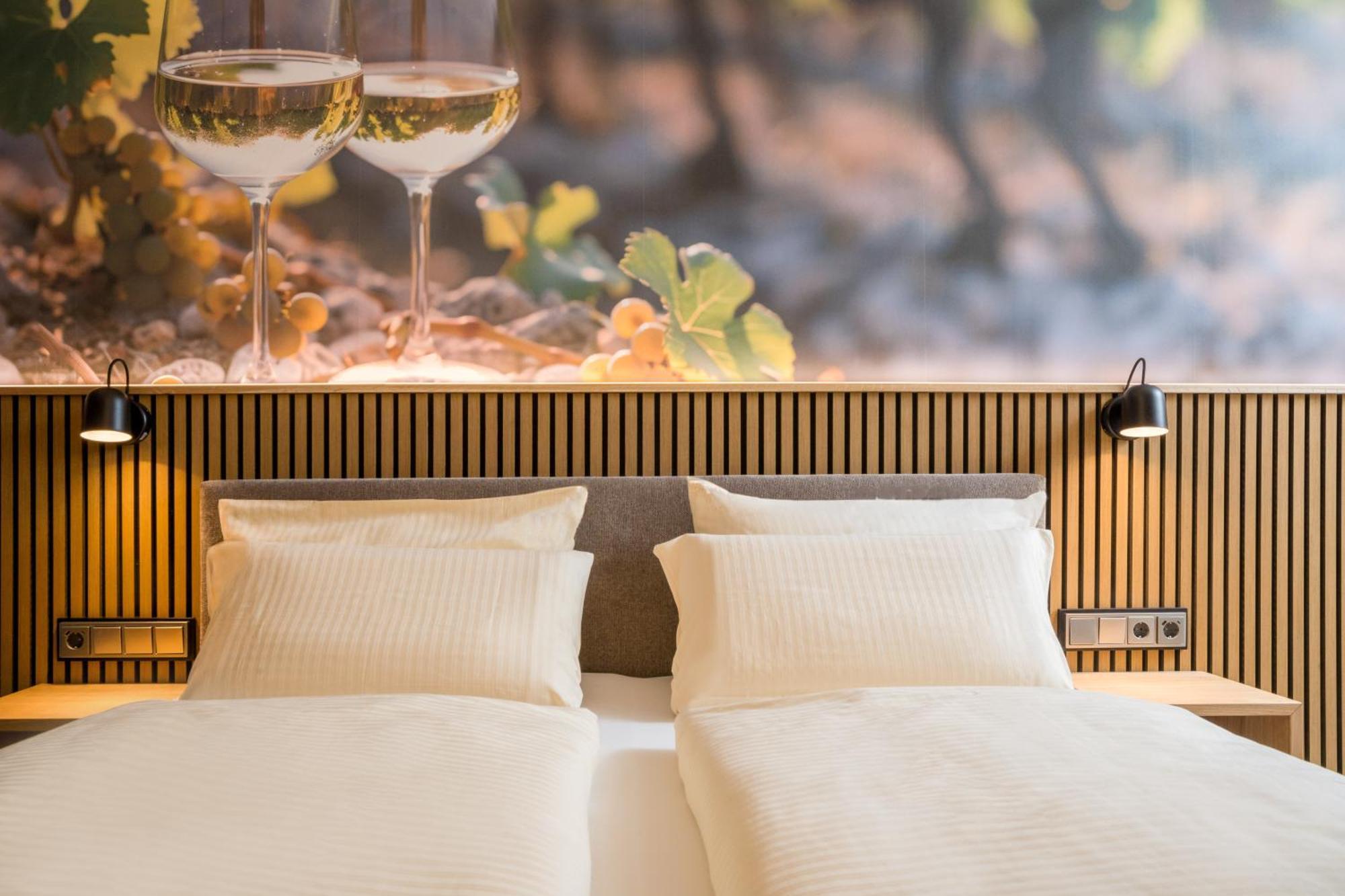 Weinhotel Sonnenschein Ernst Dış mekan fotoğraf