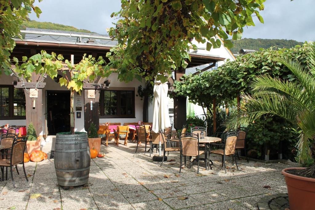 Weinhotel Sonnenschein Ernst Dış mekan fotoğraf